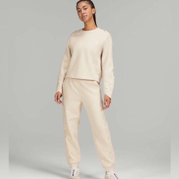 Lululemon Braided Sleeve Pullover White Opal size Large - Picture 4 of 8